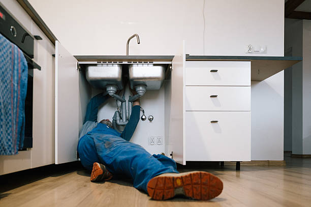 Professional Leak Detection technician working in Lacombe, LA